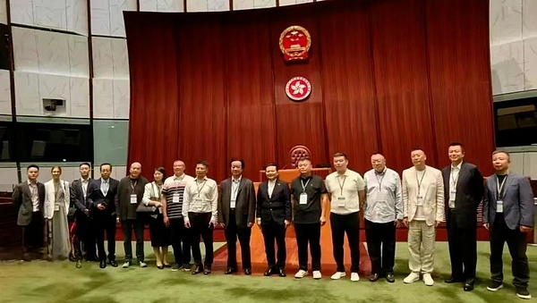 NFT巨鲸生存实录：有人日进斗金 有人亏到怀疑人生