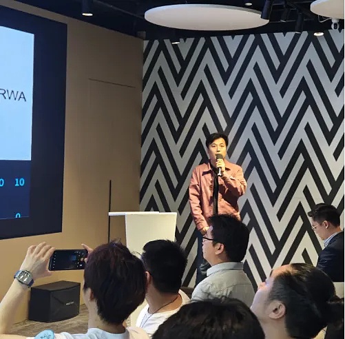 Bitroo邀友狂欢：分享即赚钱的超值福利