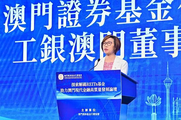 以太坊现关键转折信号：双底形态显强势，1600成多空分水岭